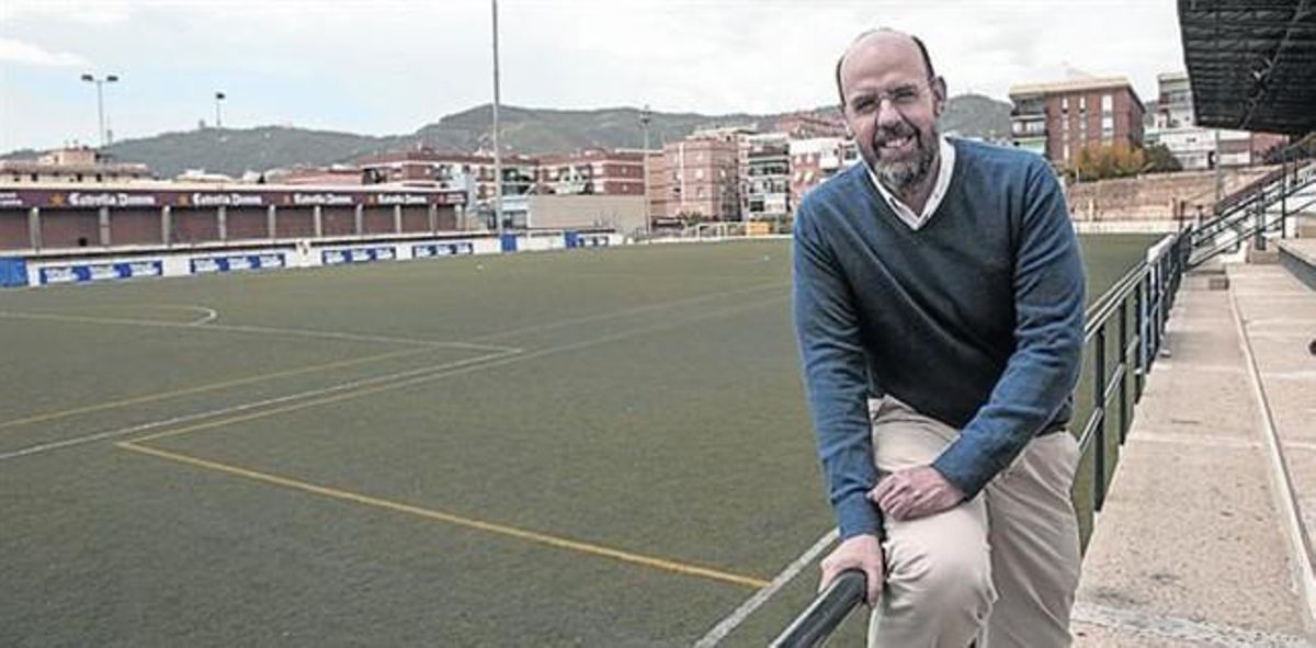 El campo del Horta Práctica, afición y profesiónBASTÉ HA DEDICADO GRAN PARTE DE SU CARRERA A LA INFORMACIÓN DEPORTIVA. EL CLUB DE FÚTBOL DE SU BARRIO DE INFANCIA LE ESTIMULÓ El campo del Horta Práctica, afición y profesiónBASTÉ HA DEDICADO GRAN PARTE DE SU CARRERA A LA INFORMACIÓN DEPORTIVA. EL CLUB DE FÚTBOL DE SU BARRIO DE INFANCIA LE ESTIMULÓ