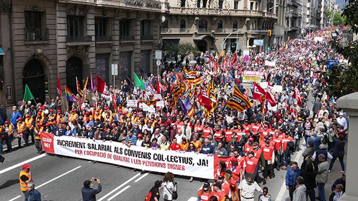 Més de 50.000 persones es manifesten a Barcelona el Dia del Treball