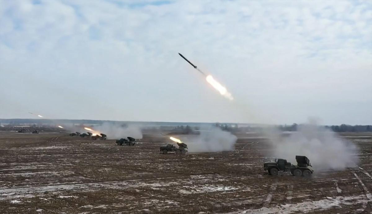 Lanzamiento de un misil en unos ejercicios militares de Rusia y Bielorrusia. Lanzamiento de un misil en unos ejercicios militares de Rusia y Bielorrusia.