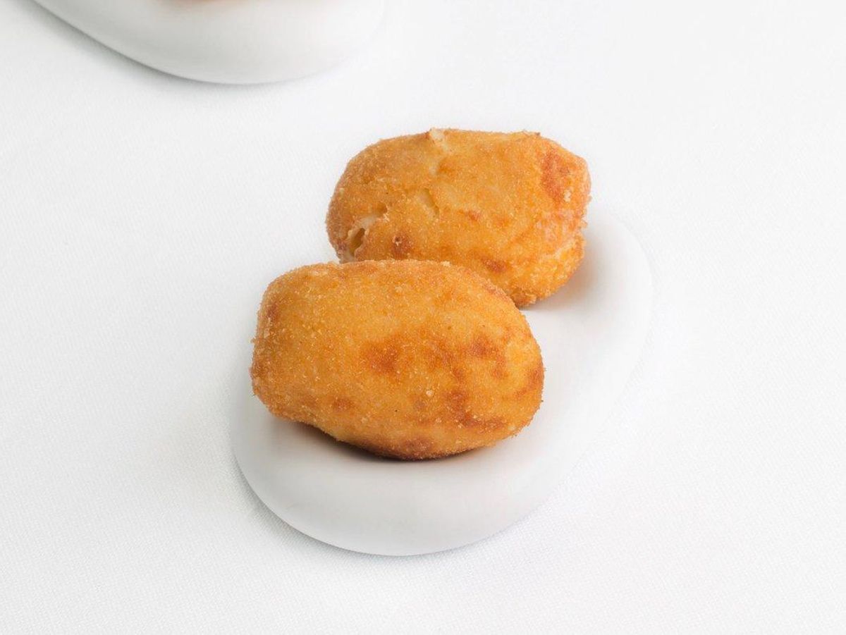 Las croquetas de Francis Paniego, chef con dos estrellas Michelin por El Portal de Echaurren (Ezcaray, La Rioja). Las croquetas de Francis Paniego, chef con dos estrellas Michelin por El Portal de Echaurren (Ezcaray, La Rioja).