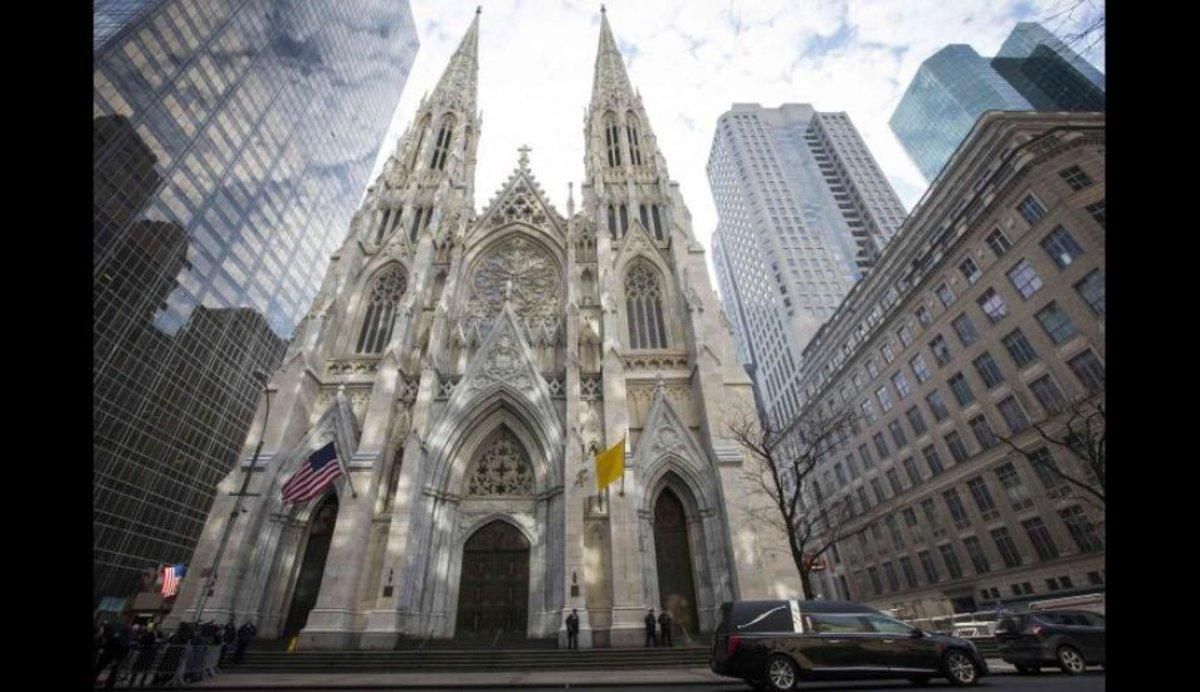 Una iglesia católica en Nueva York. Una iglesia católica en Nueva York.