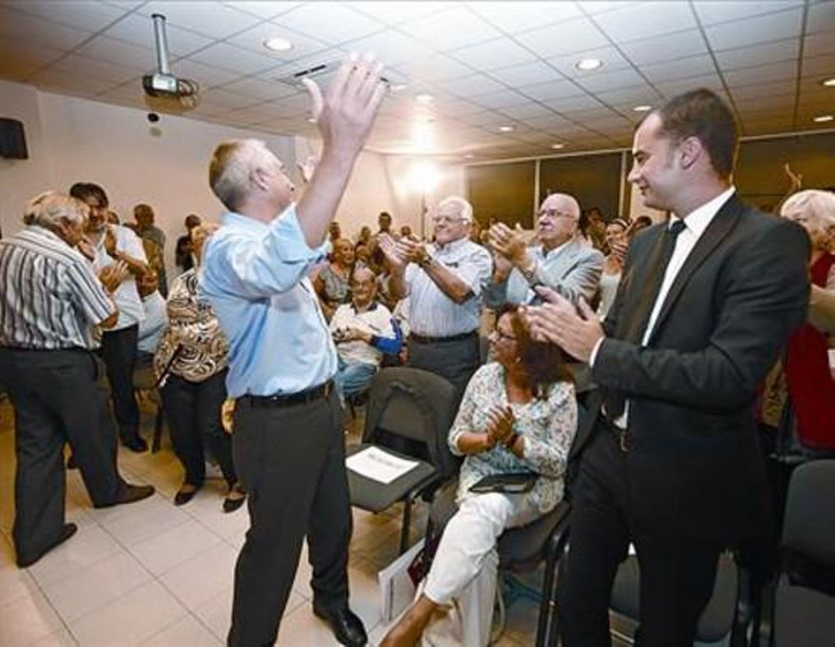 Pere Navarro y su futuro sucesor al frente de la alcaldía, Jordi Ballart, el 2 de octubre, en la sede del PSC de Terrassa. Pere Navarro y su futuro sucesor al frente de la alcaldía, Jordi Ballart, el 2 de octubre, en la sede del PSC de Terrassa.