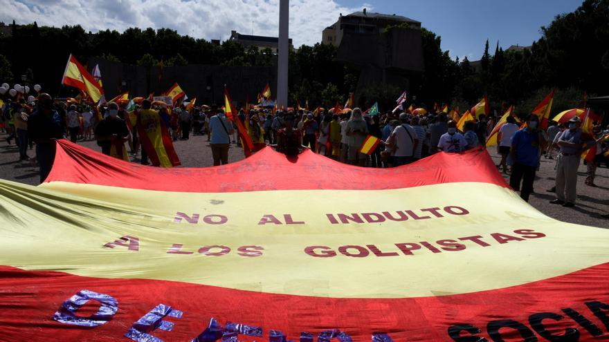 Directe concentració a la plaça de Colón de Madrid contra els indults del procés - Vimarsana News