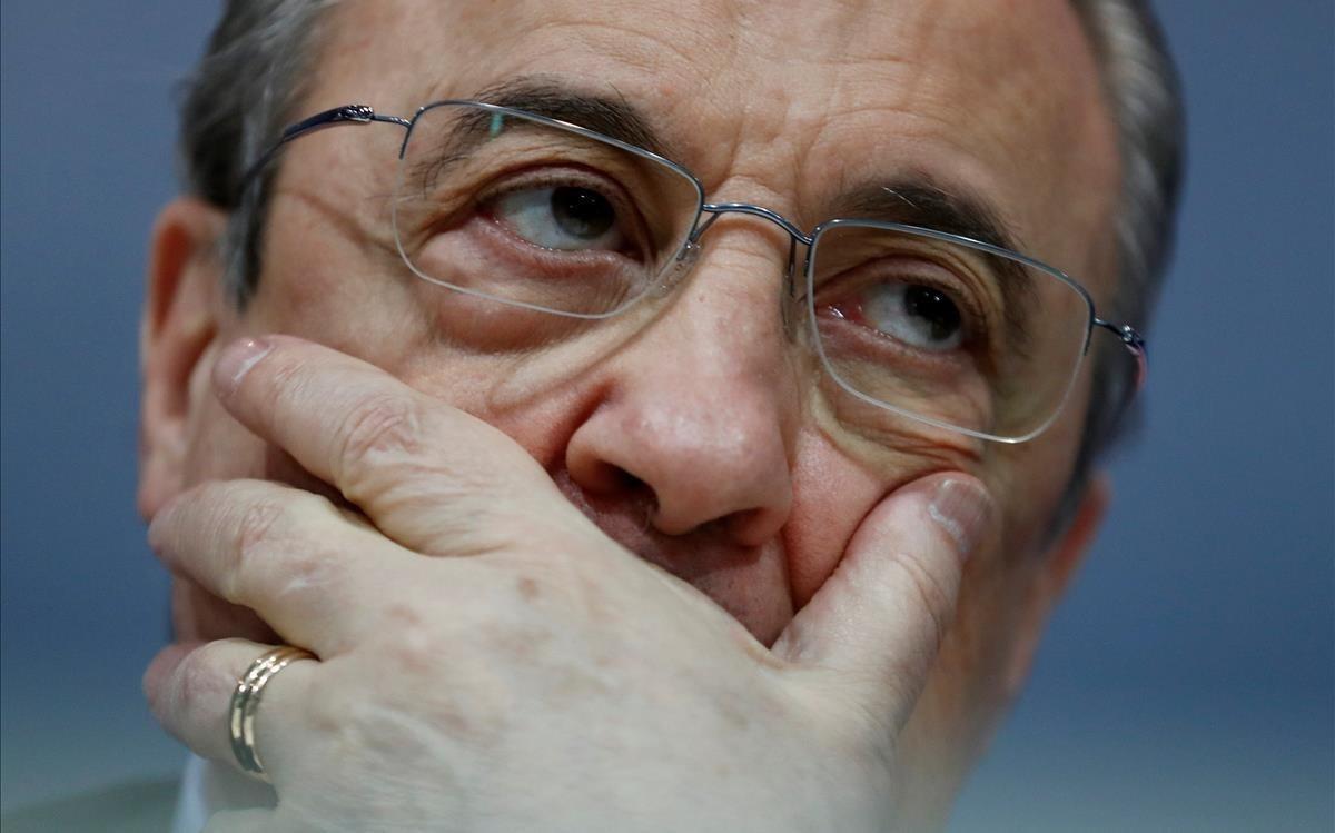 Florentino Pérez, durante una rueda de prensa, hace un año, en Madrid