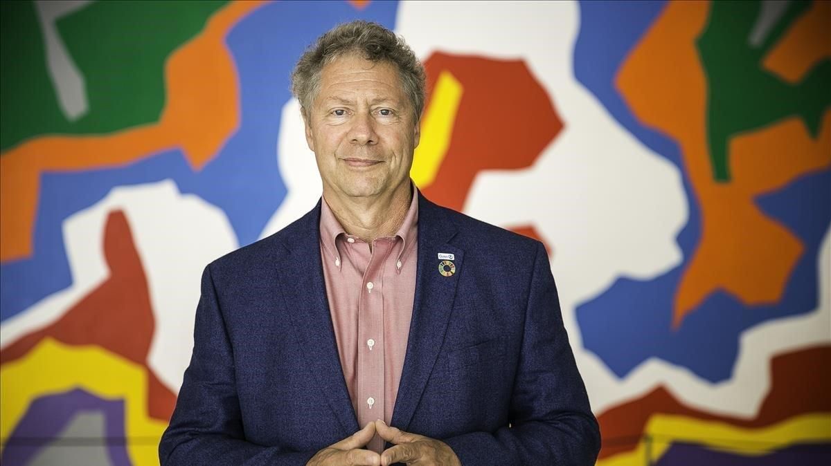 Seth Berkley: «Si abaixem la guàrdia, poden tornar la pòlio, la tos ferina o la diftèria» Seth Berkley: «Si abaixem la guàrdia, poden tornar la pòlio, la tos ferina o la diftèria»