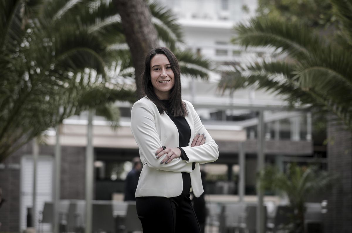 Naomi Riu: «No ens cauen els anells per vendre hotels» Naomi Riu: «No ens cauen els anells per vendre hotels»