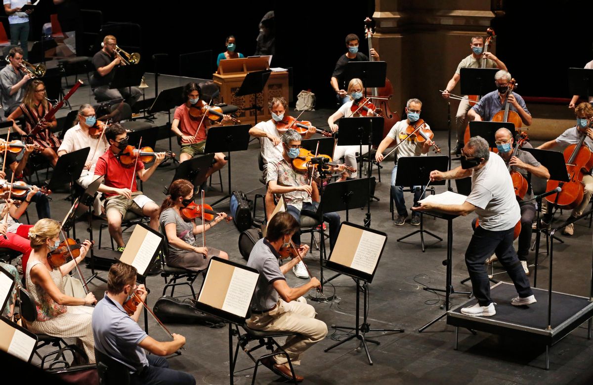 La Orquesta y Coro del Liceu, el pasado septiembre, en su primer ensayo en el coliseo tras el cierre del teatro por la pandemia. La Orquesta y Coro del Liceu, el pasado septiembre, en su primer ensayo en el coliseo tras el cierre del teatro por la pandemia.