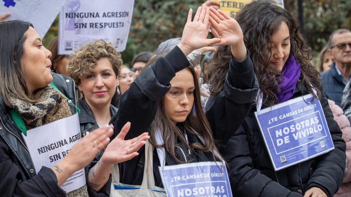 La familia de una niña agredida en grupo en Logroño denuncia amenazas de muerte