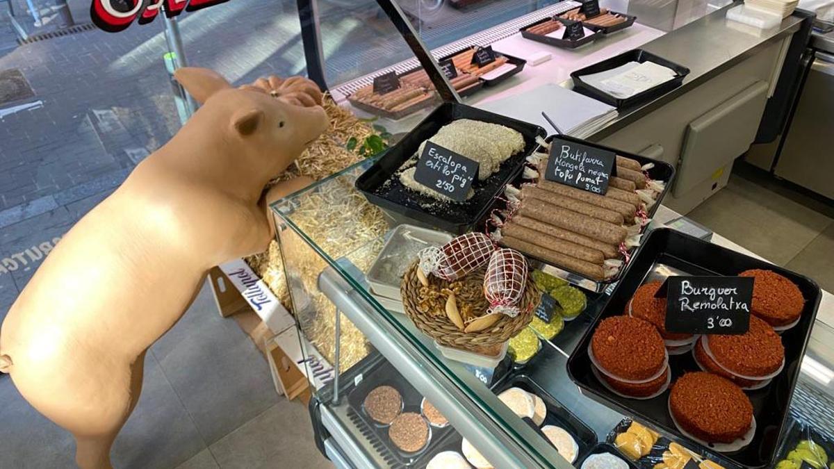 El cerdito de Farmers Veggies Butchers. El cerdito de Farmers Veggies Butchers.