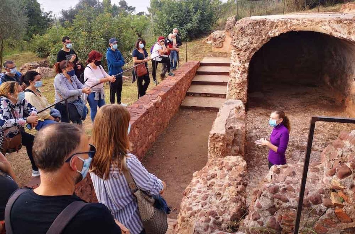 Tornen les visites guiades al jaciment de la vila romana de can Valls de Gavà Tornen les visites guiades al jaciment de la vila romana de can Valls de Gavà