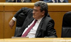 El ministro de Inclusión y Seguridad Social, José Luis Escrivá, en el Senado.