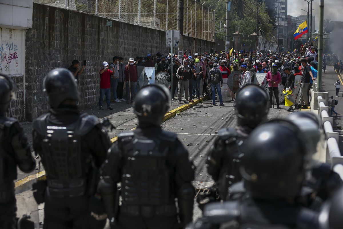 El presidente de Ecuador, Guillermo Lasso, en la cuerda floja ante su posible destitución El presidente de Ecuador, Guillermo Lasso, en la cuerda floja ante su posible destitución