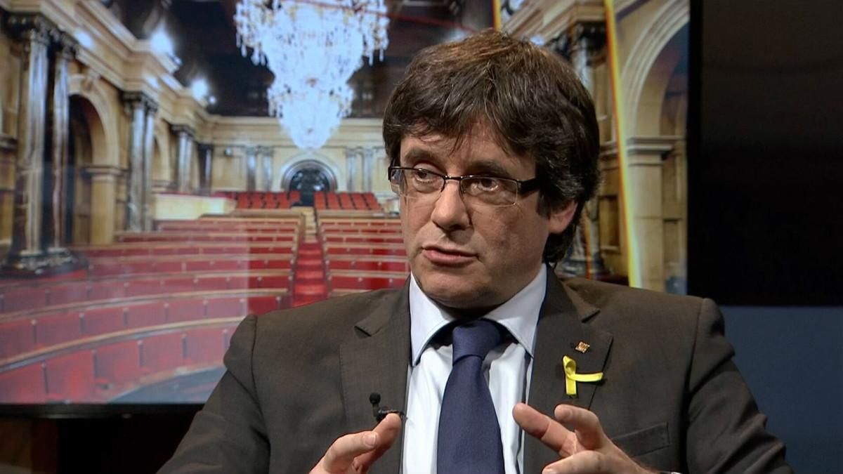 Puigdemont, entrevistado en TV-3. Puigdemont, entrevistado en TV-3.