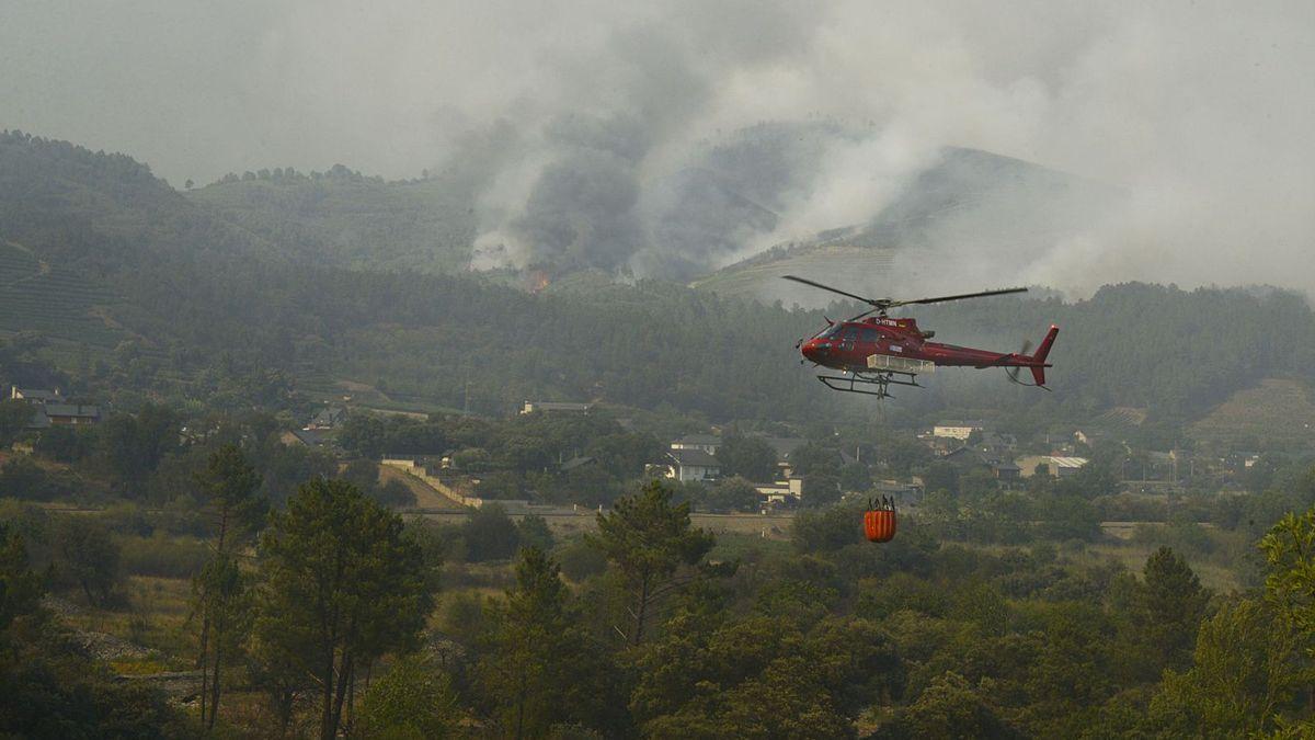 La segona pitjor onada d’incendis de la dècada a Galícia ha calcinat ja 20.000 hectàrees