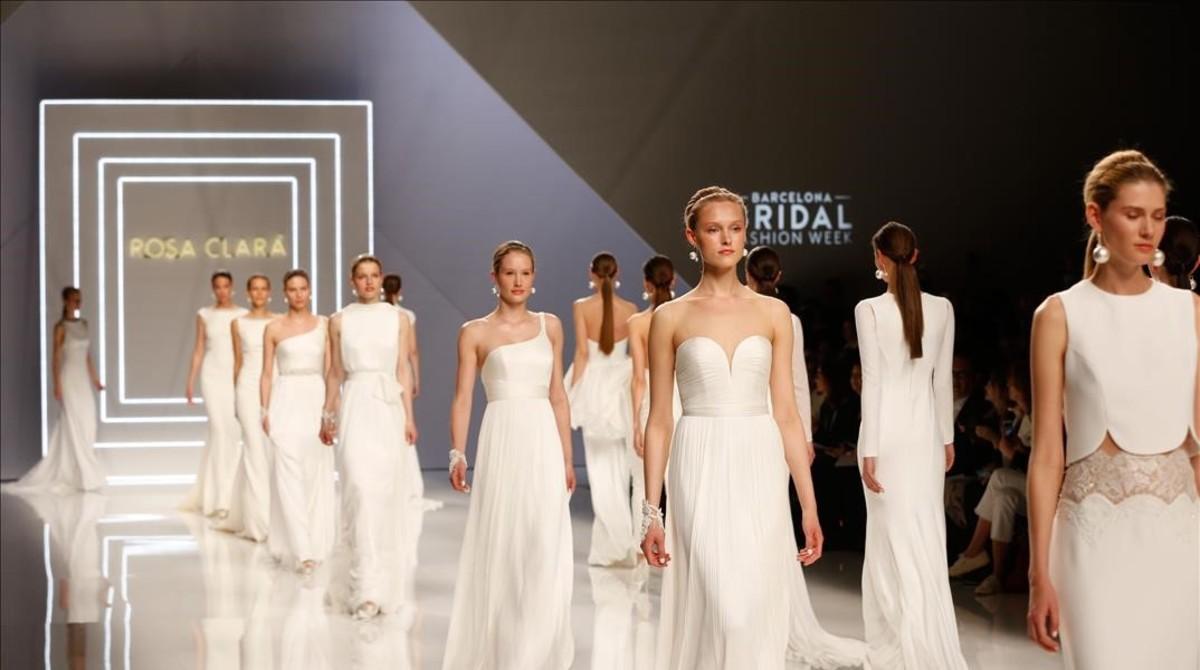 Algunas de las propuestas de la colección que ha presentado Rosa Clará en el marco de la Barcelona Bridal Fashion Week. 