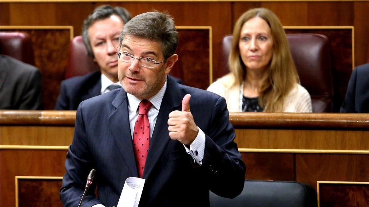 El ministro de Justicia, Rafael Catalá, en el pleno del Congreso. El ministro de Justicia, Rafael Catalá, en el pleno del Congreso.
