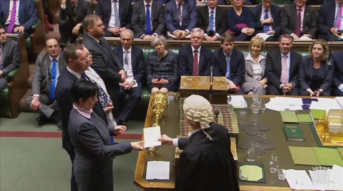 Comunicación del resultado de la votación sobre el ’brexit’ en la Cámara de los Comunes.