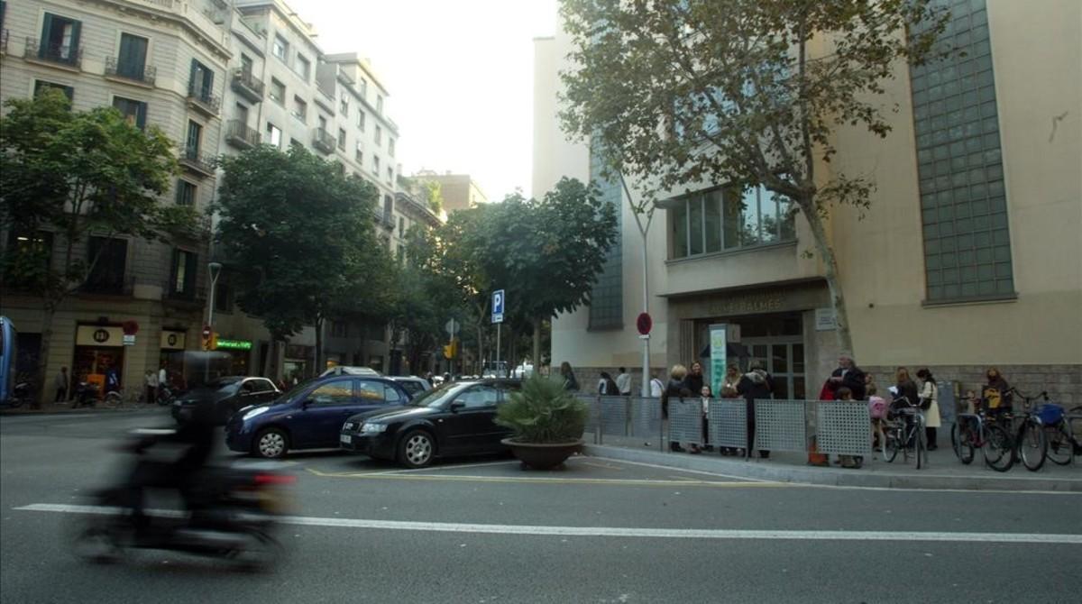 Controversia Por La Apertura De Un Instituto En El Eixample