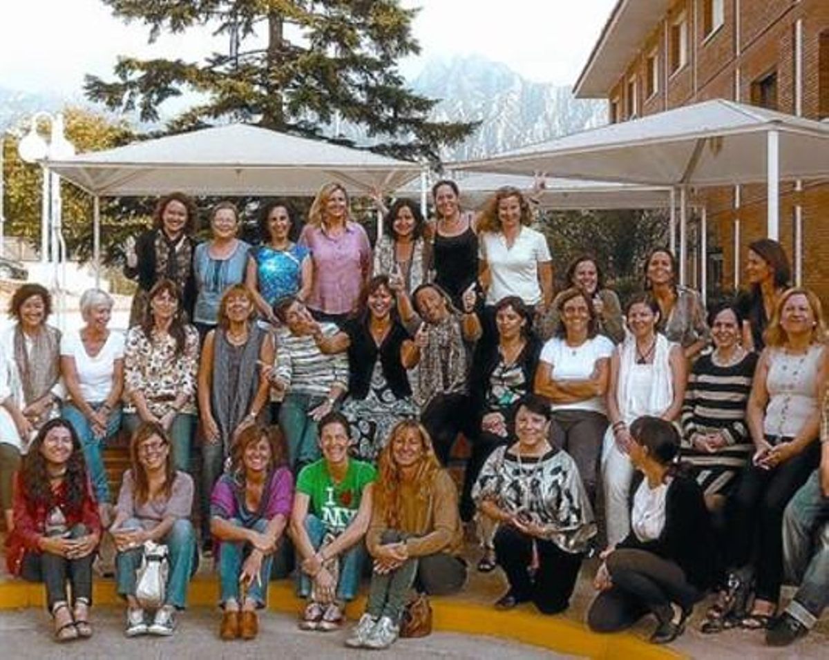 Directivas y empresarias, durante su preparación para incorporarse a consejos de administración. Directivas y empresarias, durante su preparación para incorporarse a consejos de administración.