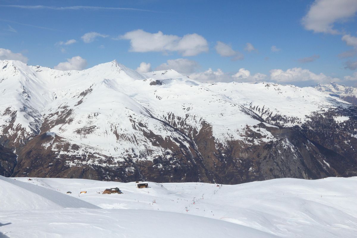 Los Alpes franceses, nevados, cerca de la localidad de Valloire. Los Alpes franceses, nevados, cerca de la localidad de Valloire.