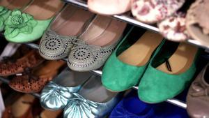 La última novedad de Lidl: zapatero extensible para guardar hasta 14 pares de zapatos.