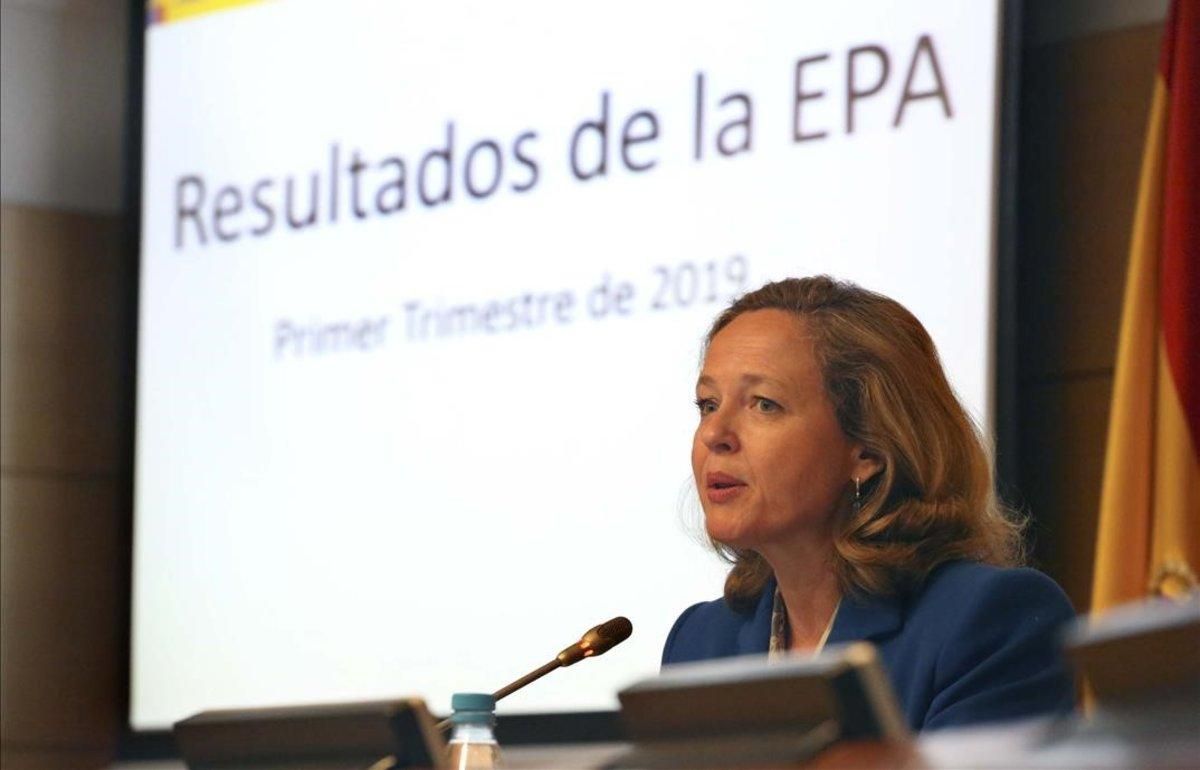 La ministra de Economía y Empresa, Nadia Calviño, explica los resultados de la EPA del primer trimestre del 2019. La ministra de Economía y Empresa, Nadia Calviño, explica los resultados de la EPA del primer trimestre del 2019.