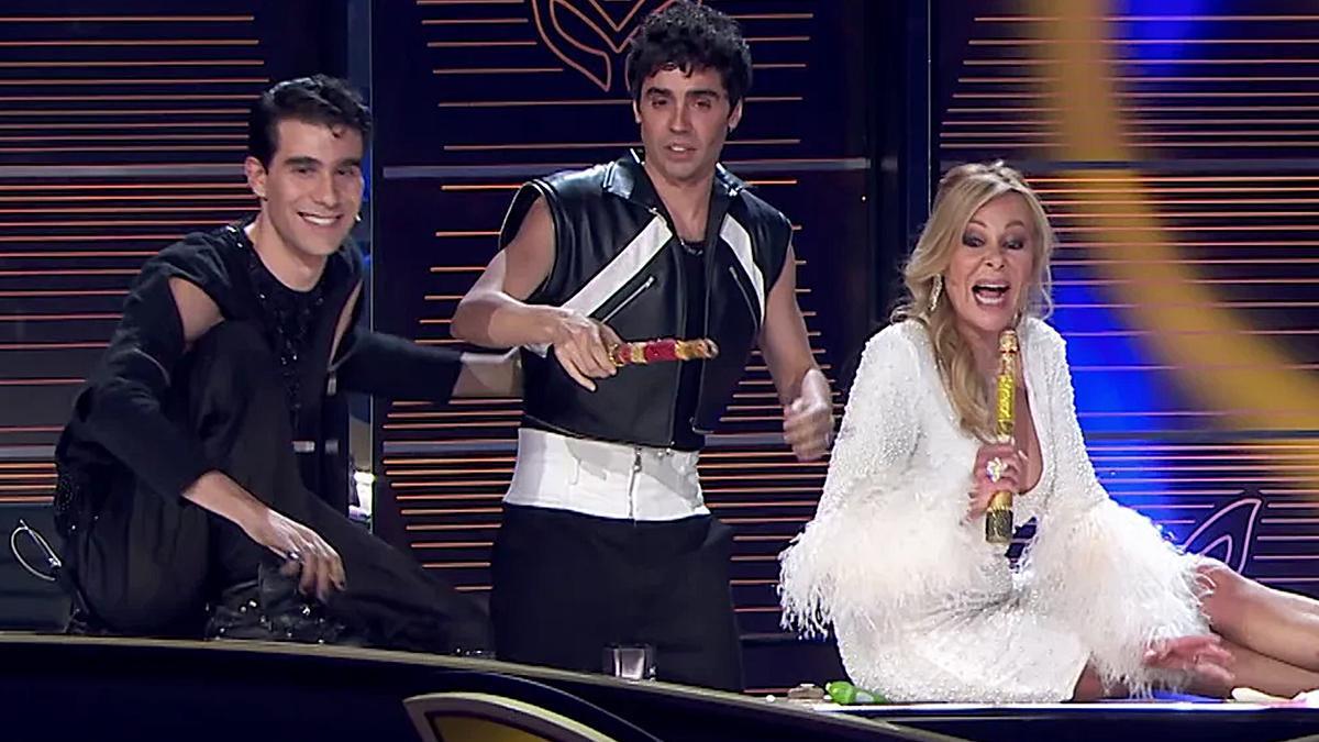 'Mask Singer' mantiene sus grandes datos y lidera frente a la leve caída de 'El Pueblo' 'Mask Singer' mantiene sus grandes datos y lidera frente a la leve caída de 'El Pueblo'