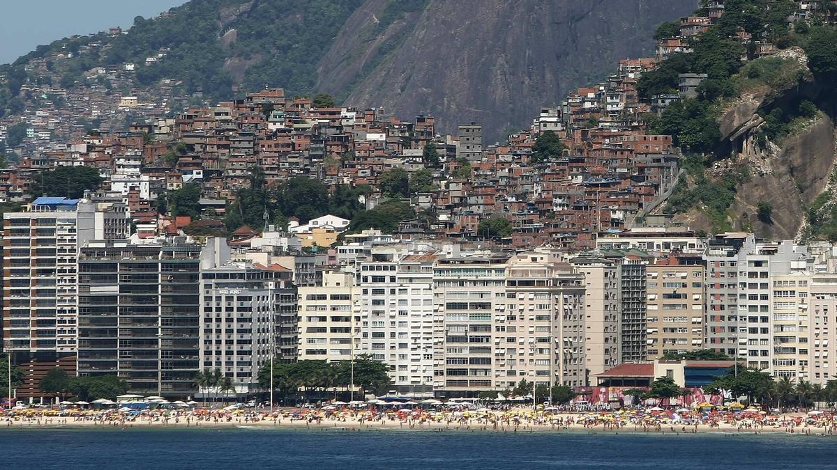 Las favelas Pavao-Pavaozinho en Copacabana, Río de Janeiro (Brasil).