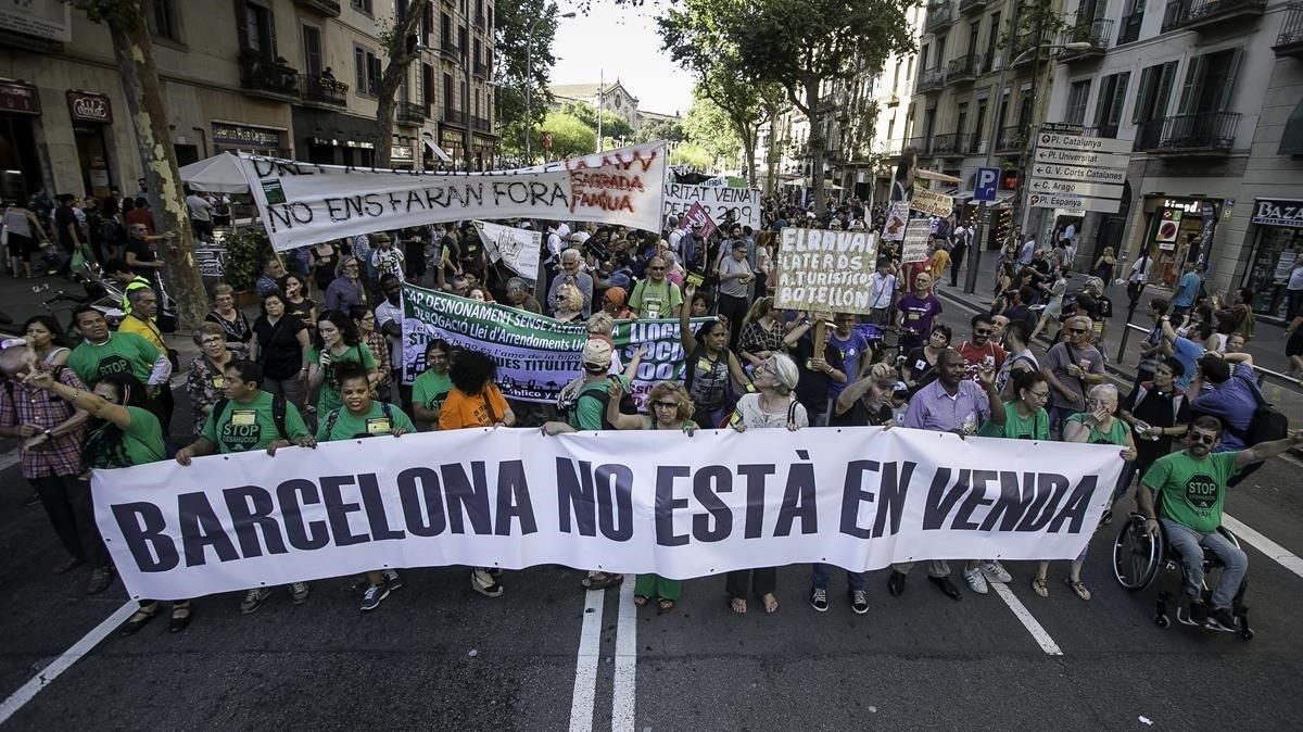Manifestación contra el acoso inmobiliario en Barcelona. Manifestación contra el acoso inmobiliario en Barcelona.