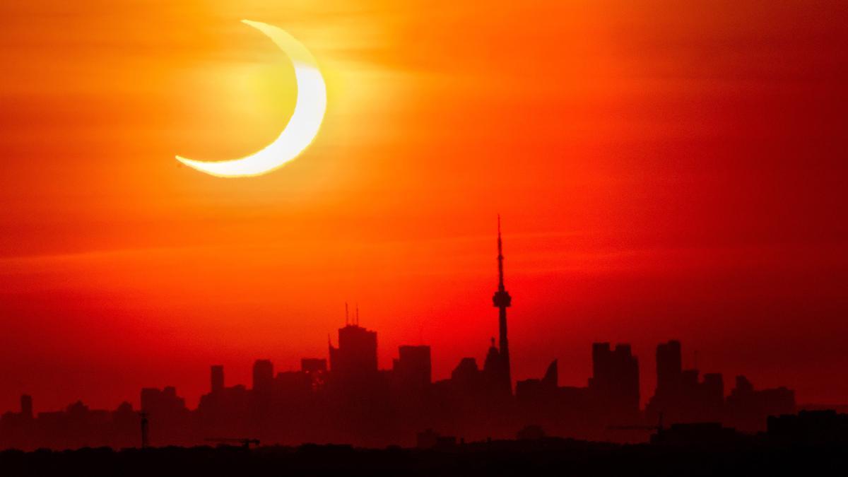 Eclipse solar visto desde Toronto, Canada