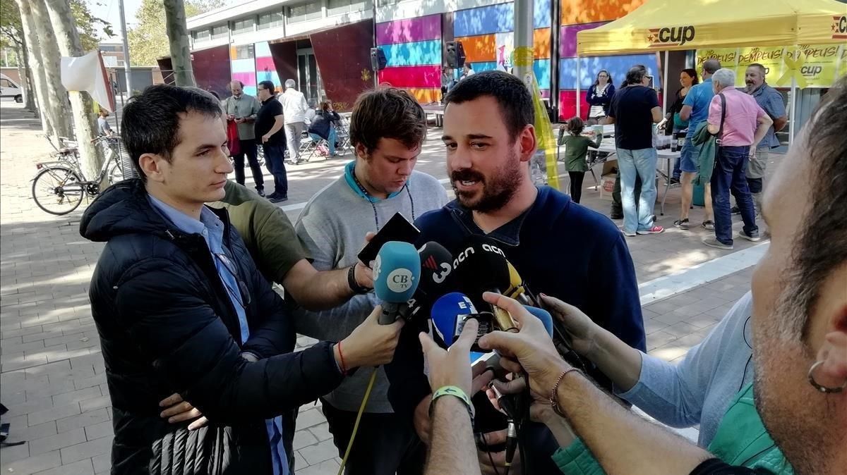 La CUP decideix deixar sol Torra en el Parlament per «autonomista» La CUP decideix deixar sol Torra en el Parlament per «autonomista»