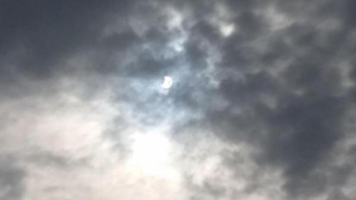 Eclipse de Sol en Sant Adrià de Besòs. 