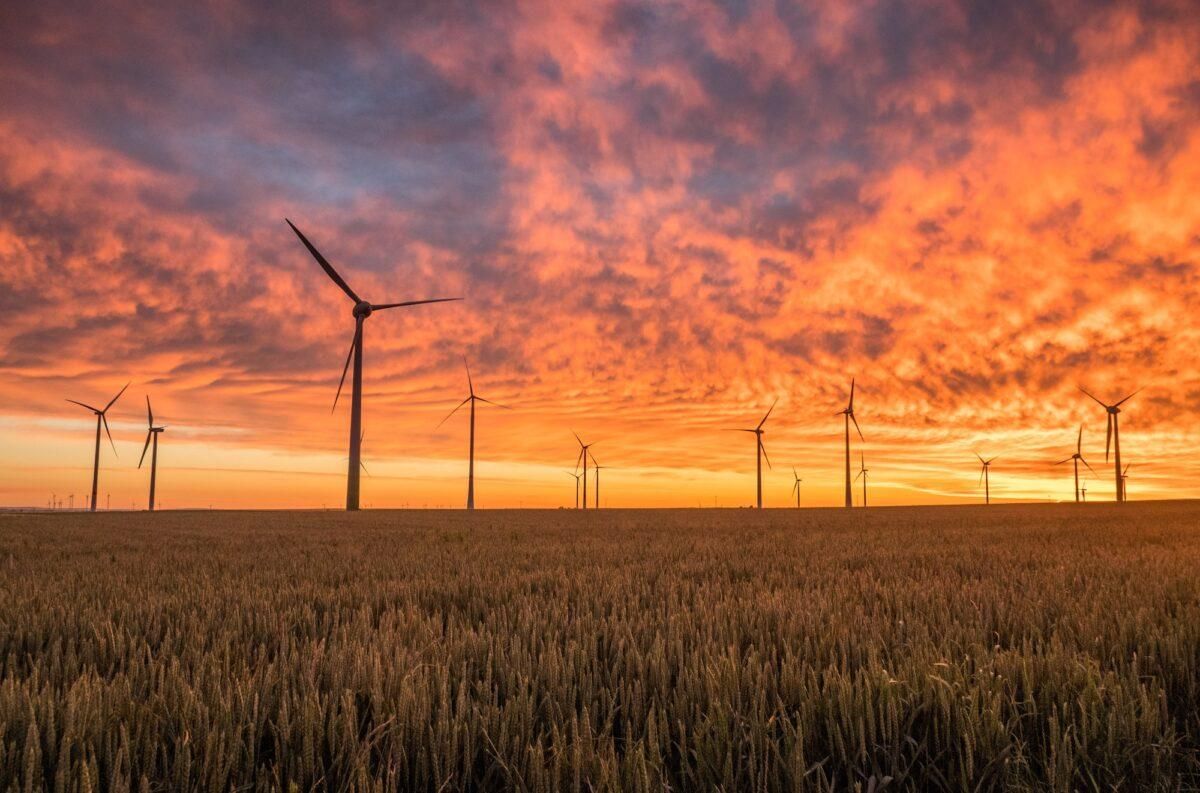 La transición hacia energías limpias es demasiado lenta para detener el cambio climático La transición hacia energías limpias es demasiado lenta para detener el cambio climático