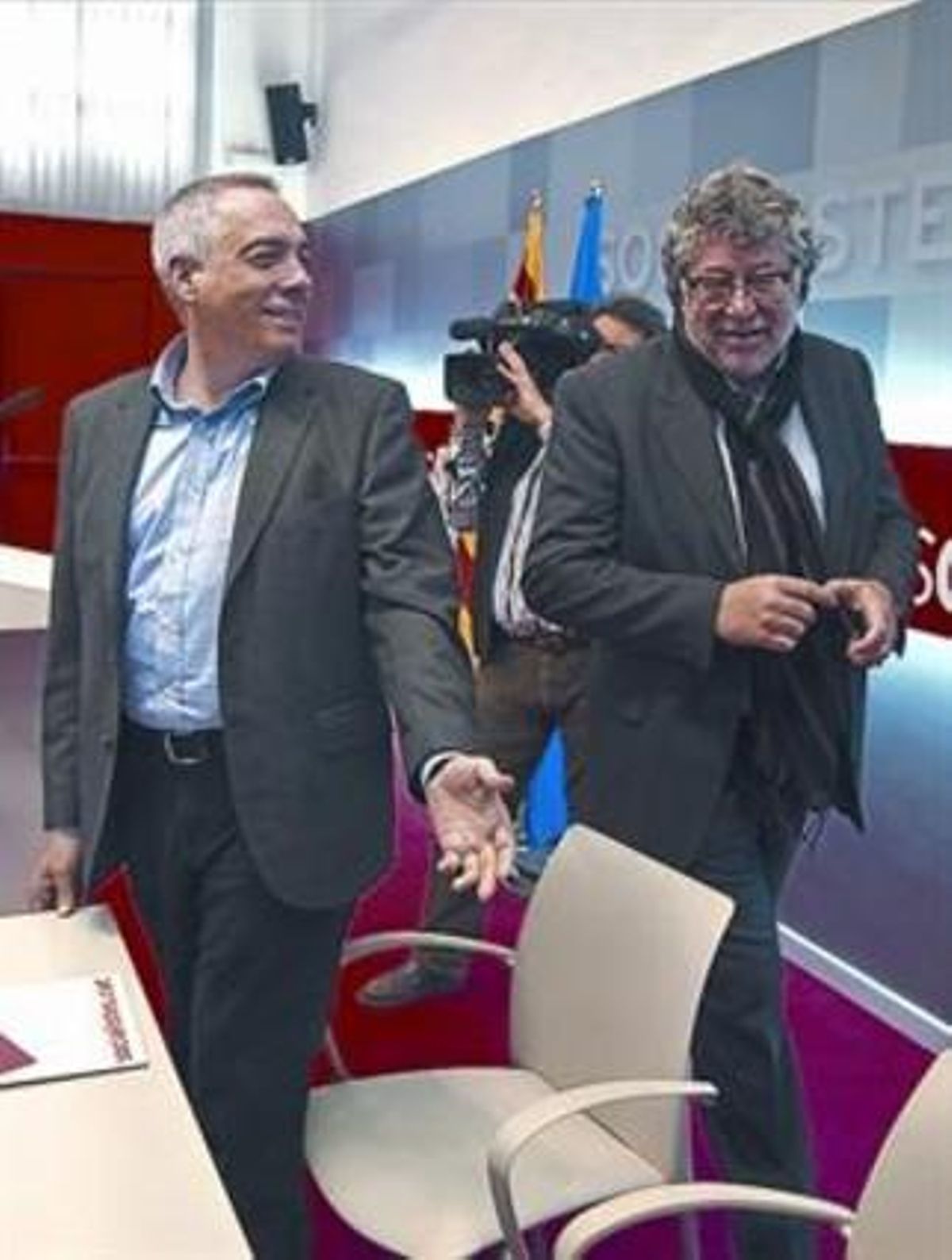 Pere Navarro y Antonio Balmón, en una reunión en la sede del PSC. Pere Navarro y Antonio Balmón, en una reunión en la sede del PSC.