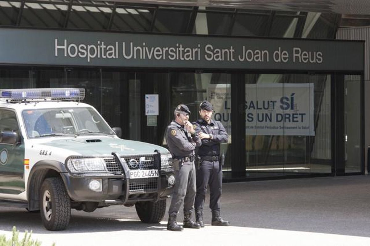 El hospital Sant Joan de Reus, durante un registro por el ’caso Innova’. El hospital Sant Joan de Reus, durante un registro por el ’caso Innova’.