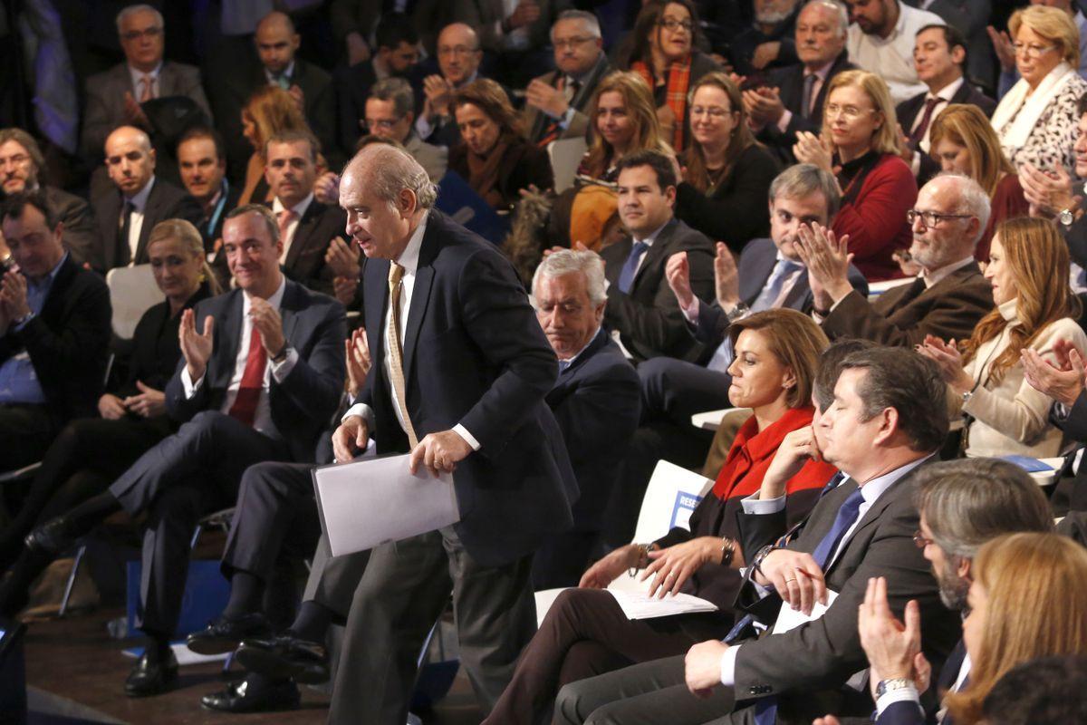 Acto del PP al que acudieron, entre otros, Francisco Martínez, Jorge Fernández Díaz y María Dolores de Cospedal. Acto del PP al que acudieron, entre otros, Francisco Martínez, Jorge Fernández Díaz y María Dolores de Cospedal.