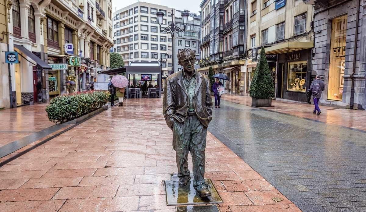 Oviedo: La ciutat dels passejants Oviedo: La ciutat dels passejants