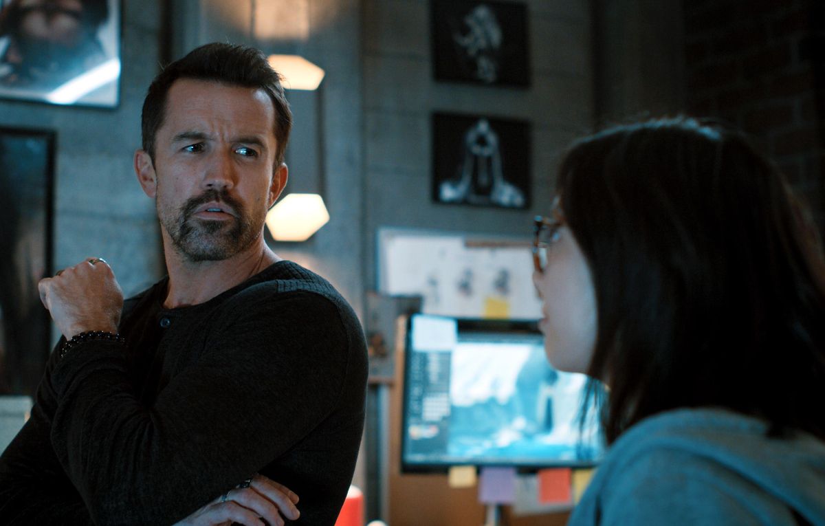 Rob McElhenney y Charlotte Nicdao en ’Mythic Quest’. Rob McElhenney y Charlotte Nicdao en ’Mythic Quest’.