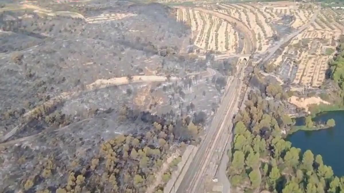 Controlat l’incendi de la Pobla de Massaluca Controlat l’incendi de la Pobla de Massaluca