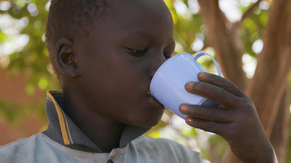 La falta de agua potable provoca más muertes entre los niños que los conflictos, según Unicef.