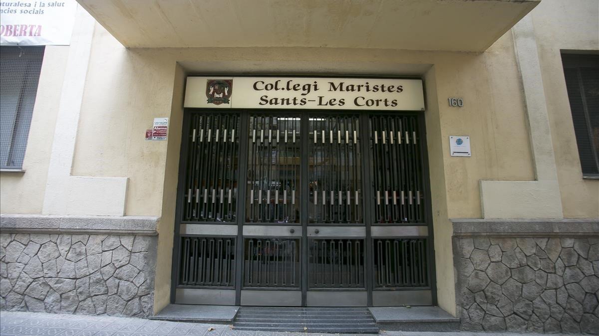 Entrada a la escuela de los Maristas en el distrito de Les Corts