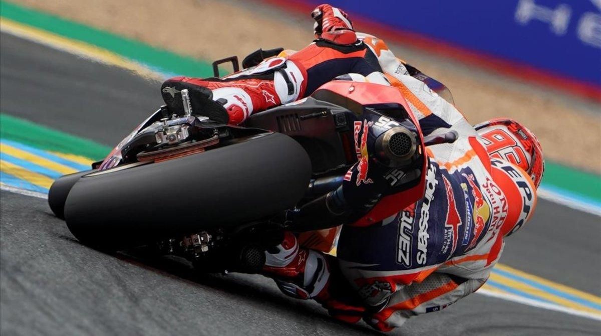 Marc Márquez (Honda), hoy, en Le Mans (Francia), en una de sus vueltas rápidas. Marc Márquez (Honda), hoy, en Le Mans (Francia), en una de sus vueltas rápidas.