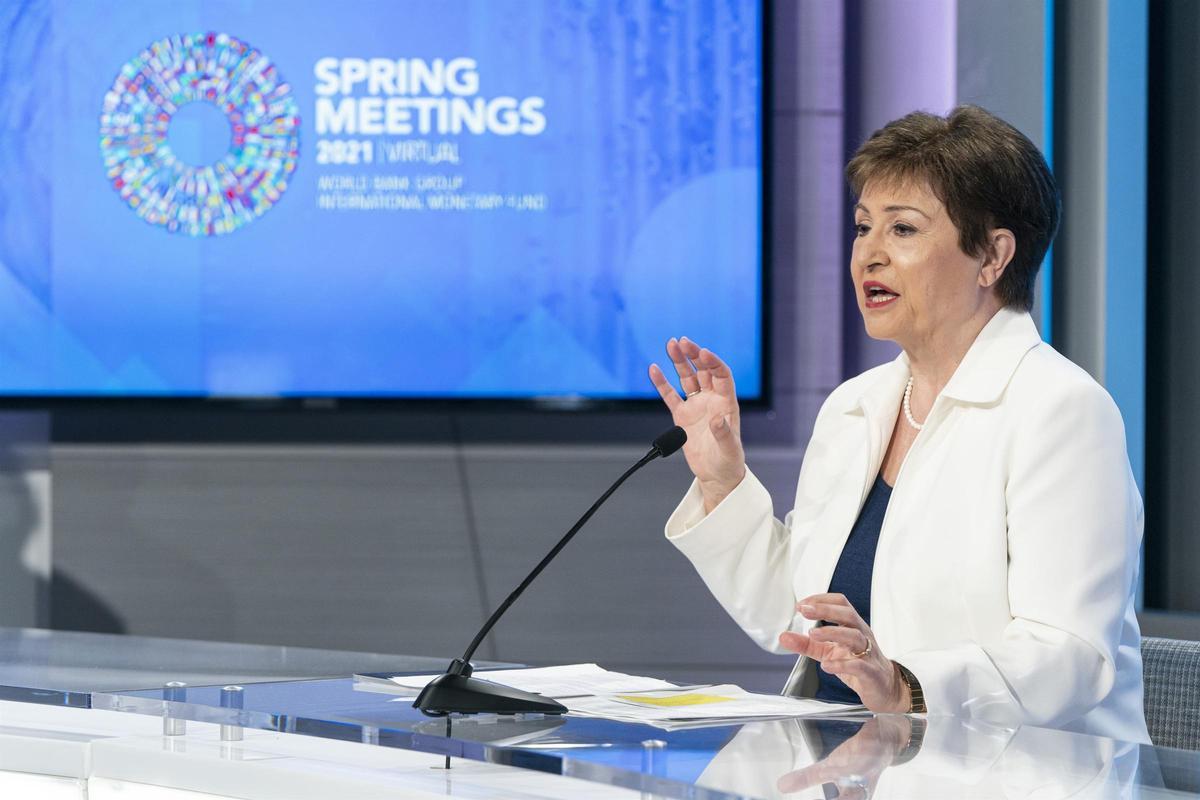 L’FMI preveu que el creixement mundial tocarà fons el 2023 i rebotarà l’any vinent L’FMI preveu que el creixement mundial tocarà fons el 2023 i rebotarà l’any vinent