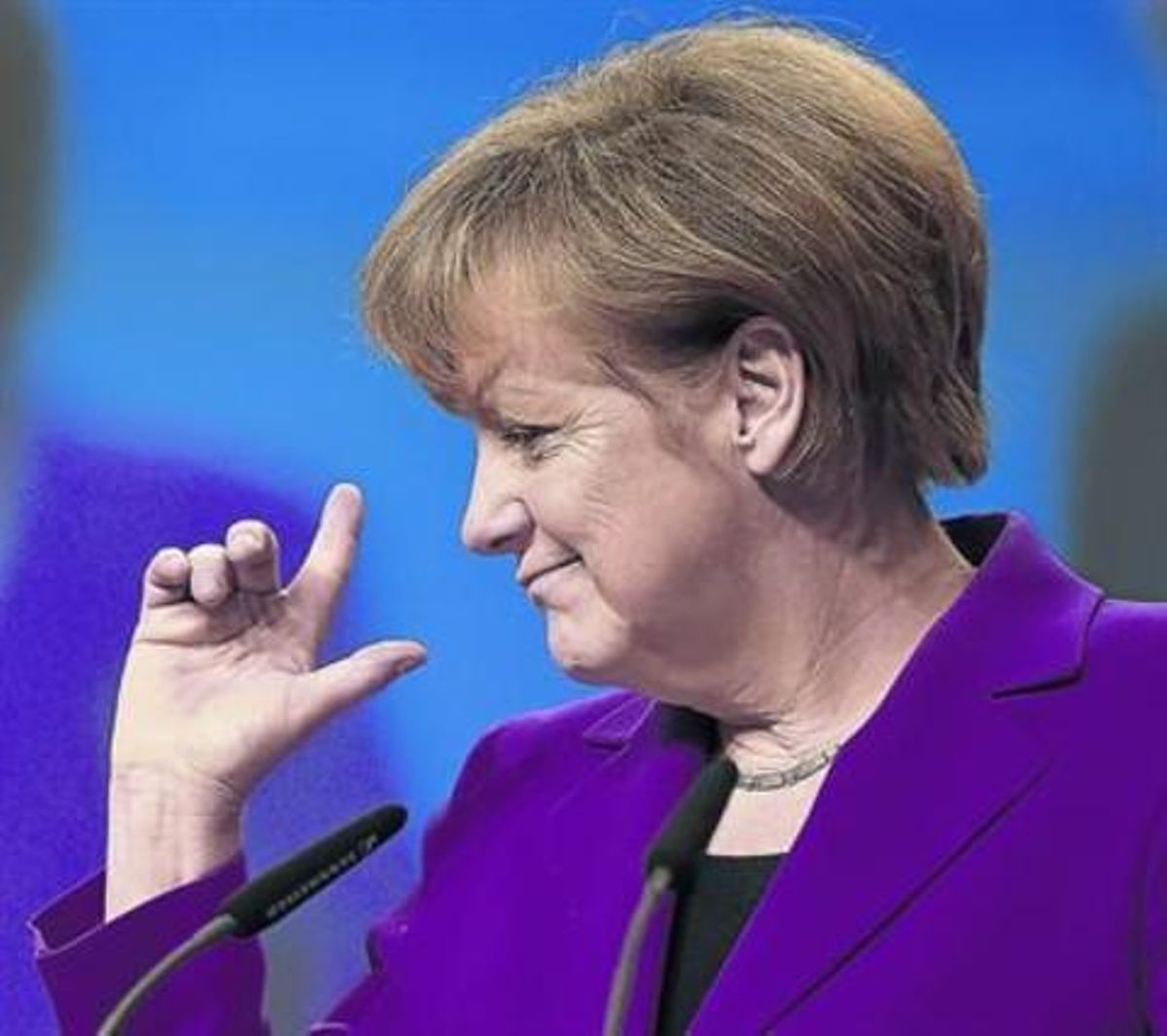 Angela Merkel, en una visita a la sede de la convención de la CDU en Colonia. Angela Merkel, en una visita a la sede de la convención de la CDU en Colonia.