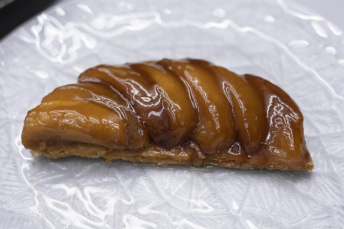 La tarta de manzana de Carbón Negro. La tarta de manzana de Carbón Negro.