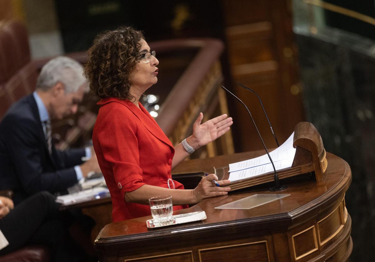 El Gobierno salva el primer trámite de los Presupuestos con ERC, PNV y Bildu El Gobierno salva el primer trámite de los Presupuestos con ERC, PNV y Bildu