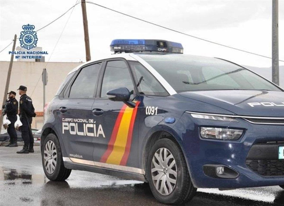 03/07/2018 Coche policÃa nacional 03/07/2018 Coche policÃa nacional
