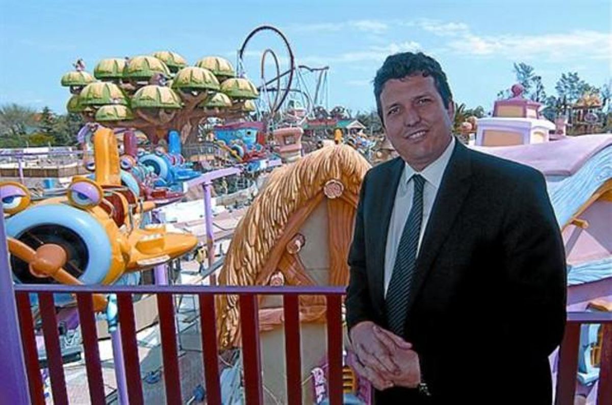 Atracciones. Enrique Fontecha, en la nueva zona lúdica del parque. Atracciones. Enrique Fontecha, en la nueva zona lúdica del parque.