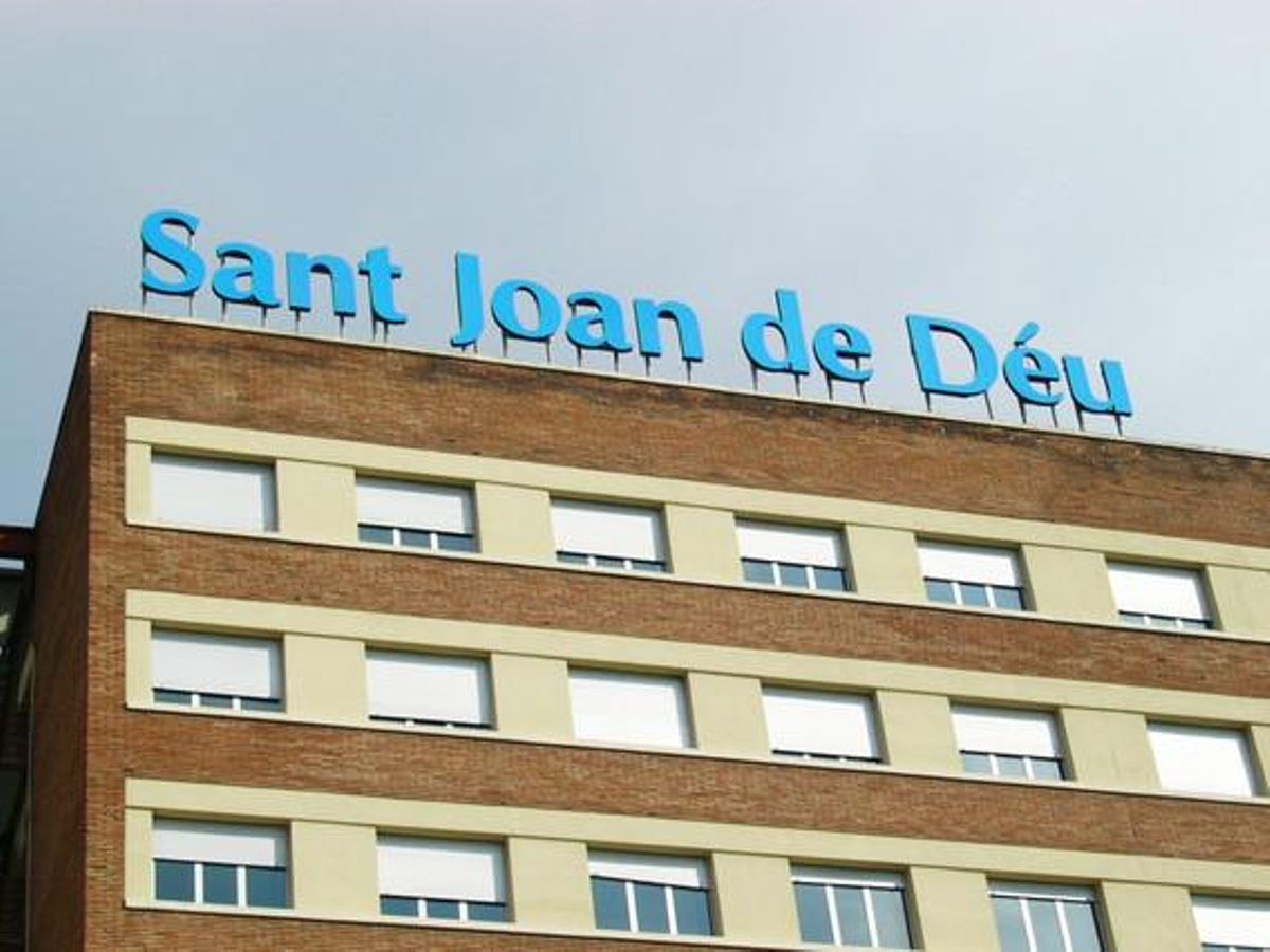 Fachada frontal del hospital Sant Joan de Déu. Fachada frontal del hospital Sant Joan de Déu.