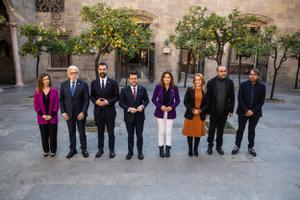 El ’president’ Pere Aragonès junto a los representantes de Foment, Pimec, CCOO y UGT.